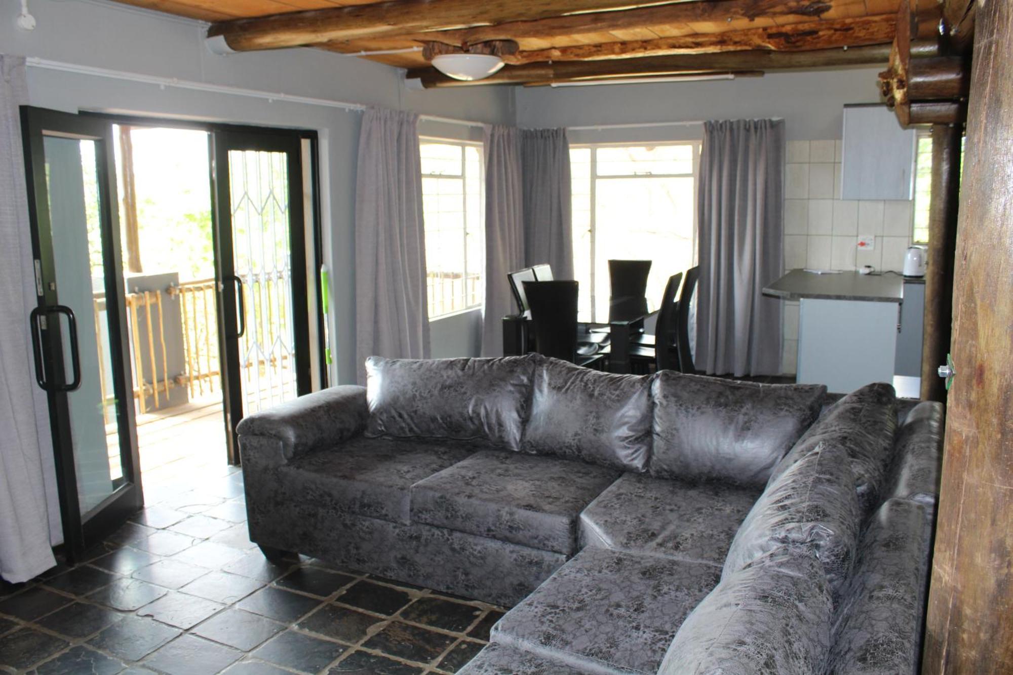 Self-Catered Apartment With Pool Krugersdorp Room photo